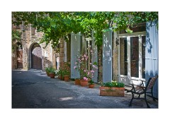 Pretty Street - Goult