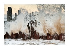 Breaking Waves Happisburgh