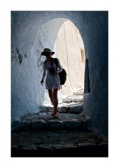 Viv in the Archway Pirgos