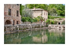 Bagno Vignoni The Thermal Waters on the Shady Side
