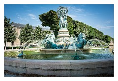 France Paris 03  Entrance to The Gardens