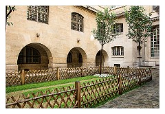 France Paris 36  Conciergerie (Palace and Prison) Garden