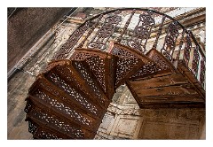 Jodhpur 036  Meharangarh Fort - rusty stairway