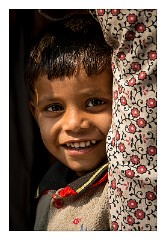 Jodhpur 053  The Brahmin area called the Blue City of Jodhpur- peering out from a tablecloth