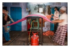 Jodhpur 099  The area called Lawaran - The steaming of the cloth