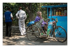 Udaipur 30  Using a spanner to propel the bike