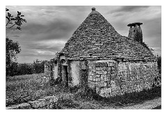 Puglia Monopoli Area 20  Trulli House deserted