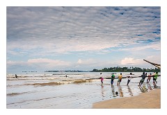 Galle 01  Pulling in the Nets for the days Catch
