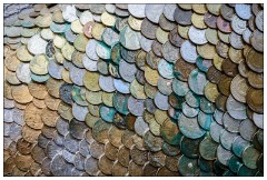 France 03  The Town of Hossegor - close up of the fish on the previous picture