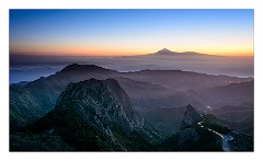 La Gomera 044  Viewpoint del Morrode de Agando - Sunrise looking towards El Teide