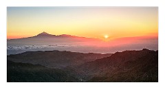 La Gomera 045  Viewpoint del Morrode de Agando - Sunrise looking towards El Teide