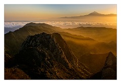 La Gomera 046  Viewpoint del Morrode de Agando - Sunrise looking towards El Teide