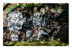 London Mile End 07  Walking along Regents Canal - Mile End Road