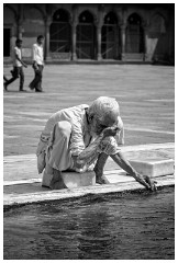 Delhi 33  Bathing before prayer