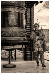 08 Leh and its Valley  Working the Large Prayer Wheel