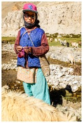 38 Leh to Tso Morini Lake and Back  Knitting her Socks