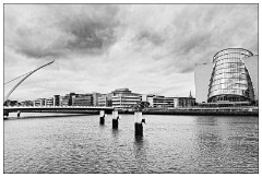Dublin 13  River Liffey, Samual Beckett Bridge