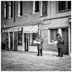 08 Venice  The Moring Newspaper Session