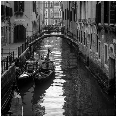 16 Venice  Gondola's