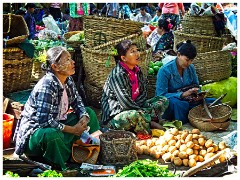 Bagan 08  Nyaung  U Market
