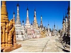 Inle to Phae Khon 06  Takhaung Mwetaw Pagoda