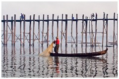 Mandalay 25  U-Bein Bridge at Sunrise