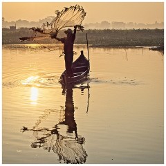 Mandalay 26  Fisherman with his Net at Sunrise