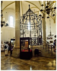 Krakow 018  Walking from Rynek Glowny to Kazimierz 11  The Jewish Museum in the Old Synagogue