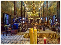 Phnom Penh 34  Wat Penh,s Buddha