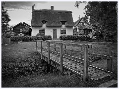 Elsworth 001  Cottages in the Village