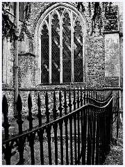 Elsworth 015  Church Railings