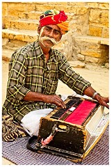 India Jaisalmer 61  Early Morning at Gadsistar Lake with a Musician Playing