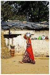 Journey from Jaisalmer to Jodhpur 13  Neighbours Down the Road   - Sudokar