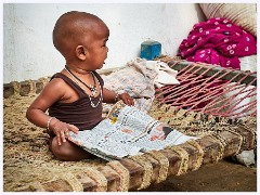 Varanasi 022  Mahmoodpur Village - The Child not very Happy