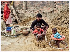 Varanasi 025  Mahmoodpur Village - The Family at Work