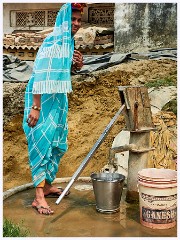 Varanasi 028  Village Water Pump