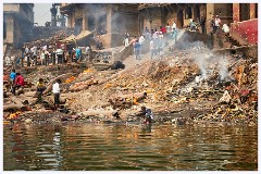 Varanasi 056  Marikarnika Ghat- Panning for Gold