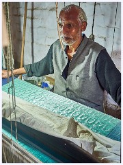 Varanasi 072  Weaving