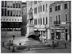 020 Venice  Rialto Bridge Area