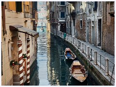 034 Venice  By the Hotel Ala