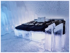 102 Sweden  Ice Hotel - Bedroom