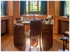 060 South Devon - Coleton Fishacre  Inside the House