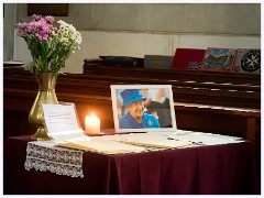 044 South Devon - Teignmouth  Teignmouth - Church of St James - Remembrance to the Late Queen