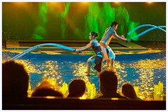 019 The Symphony of the Seas  The HiRO Water Show