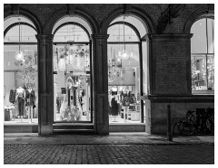 044 Cambridge  Green Street Shop Window