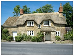 006 Dorset   May and June 2023  Burton Bradstock Village