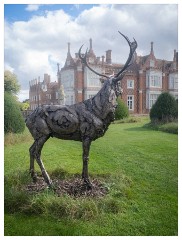 007 Helmingham Hall  Royal Stag Sculpture by Holly Hickmore