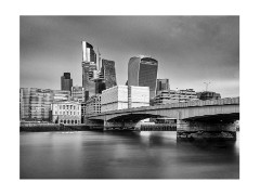 003 London  View from Southwark Cathedral area