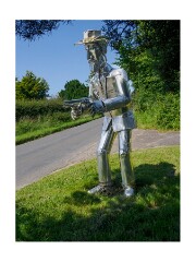 105 Suffolk Day 5  Amberside Sculpturer