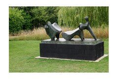 001 Henry Moore Studio and Gardens  Three Piece reclining Figure No 2:Bridge Prop